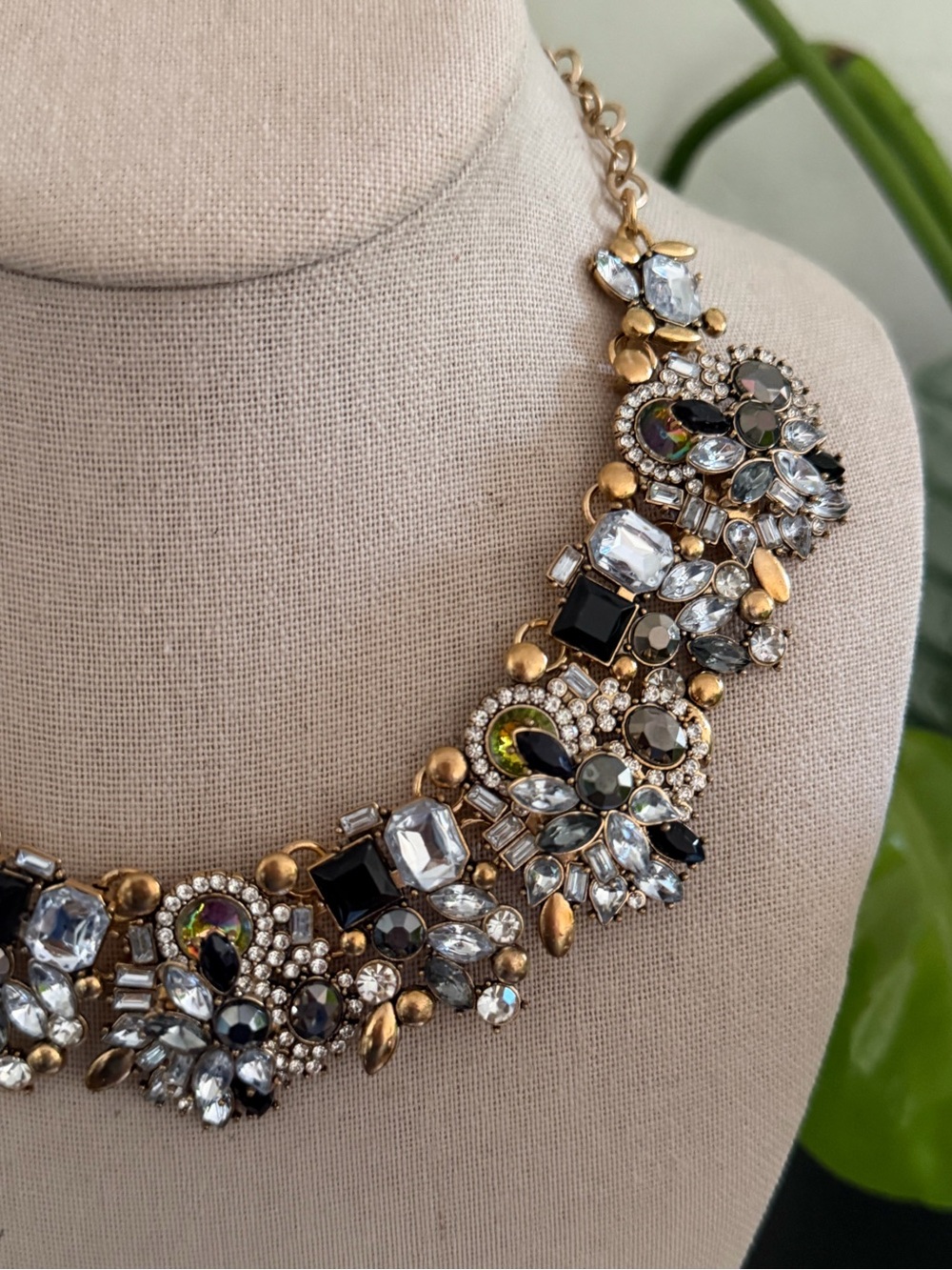 Vintage Gold-Tone Multi Color Crystals & Rhinestone Cluster Statement Necklace - Picture 3 of 4